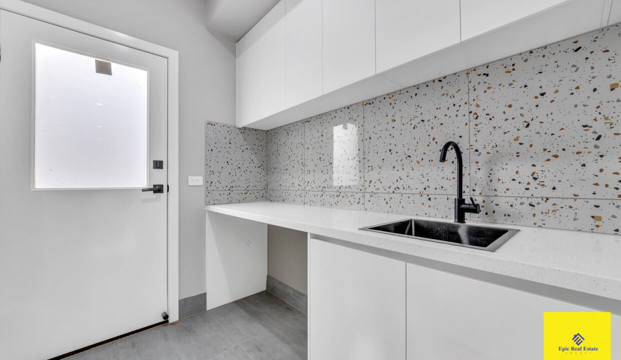 uploads2F1743383355559-aj7m2os7aki-ada12e6c8d21cd0abba8fd3d176a3cc32F0O8A2446