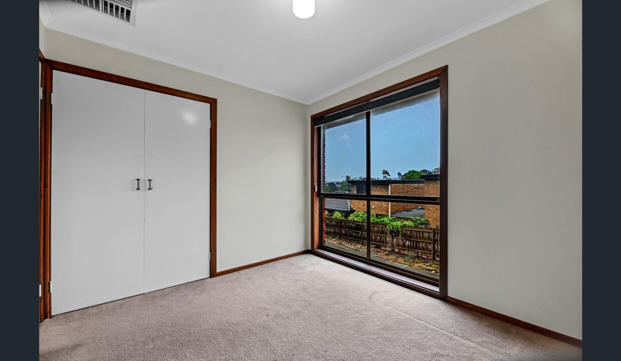 uploads2F1756351792864-7lrul56n045-cc19471a57351336d9bf45dee8e02abc2Froom303mt